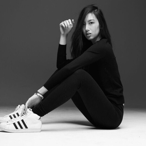 Meet your Posher, Teresa - Picture 3 of 3